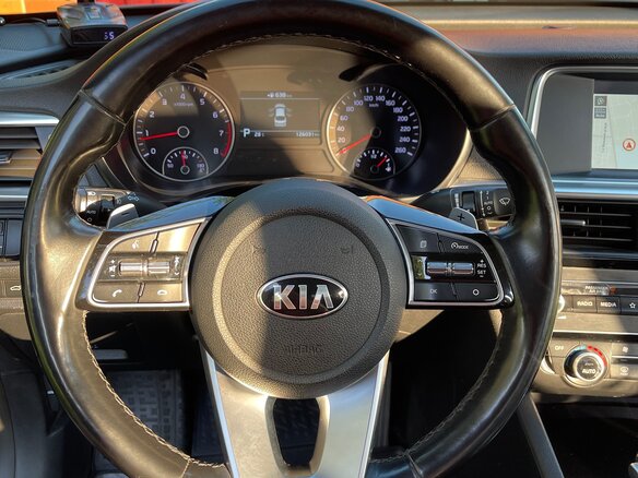 2018 Kia Optima IV Рестайлинг, чёрный, 2200000 рублей - вид 11