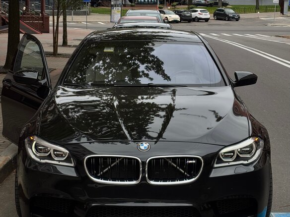 2012 BMW M5 V (F10), чёрный, 4200000 рублей - вид 1