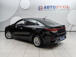 2021 Kia Rio IV Рестайлинг, чёрный, 1619000 рублей, вид 2