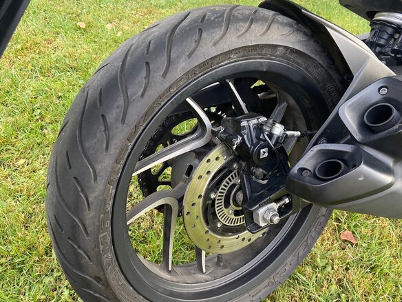 2022 Bajaj Dominar 400, зелёный, 340000 рублей - вид 9