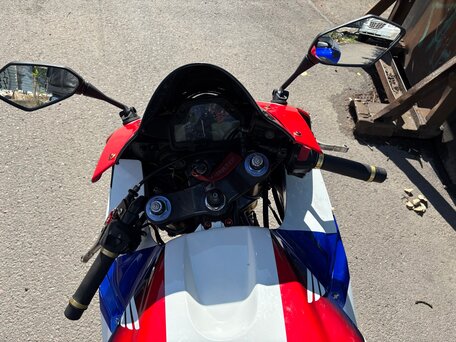 2005 Honda CBR 600RR, белый, 400000 рублей, вид 4