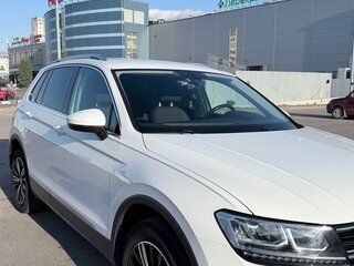 2018 Volkswagen Tiguan II, белый, 2450000 рублей, вид 1