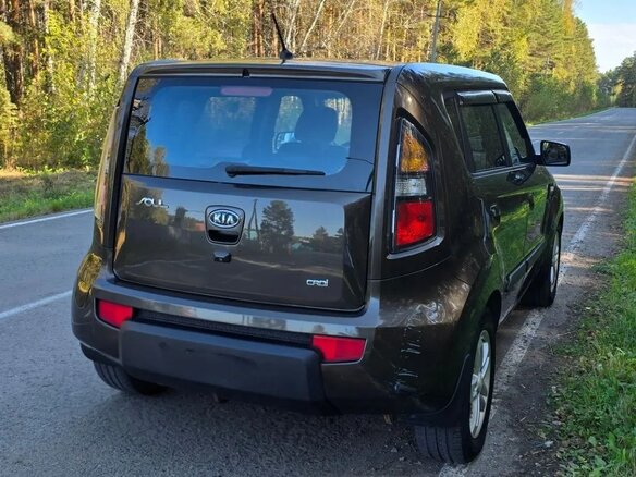2010 Kia Soul I, коричневый - вид 2