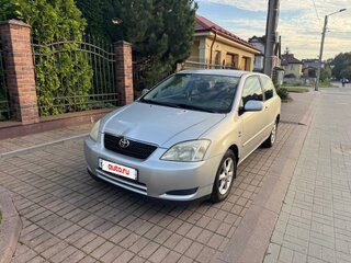 2003 Toyota Corolla IX (E120, E130), серебристый, 700000 рублей, вид 1