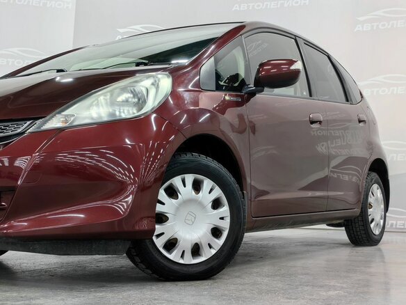 2012 Honda Fit II, красный, 885000 рублей - вид 21