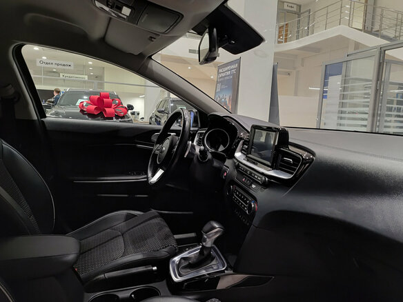 2019 Kia Ceed III, чёрный, 1899000 рублей - вид 10