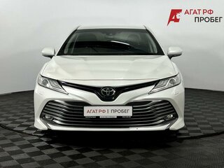 2018 Toyota Camry VIII (XV70), белый, 2570000 рублей, вид 3