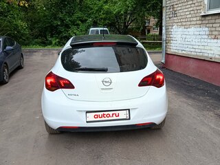 2011 Opel Astra J, белый, 520000 рублей, вид 3