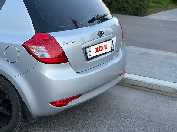 2011 Kia Ceed I Рестайлинг, серебристый, 770000 рублей - вид 6