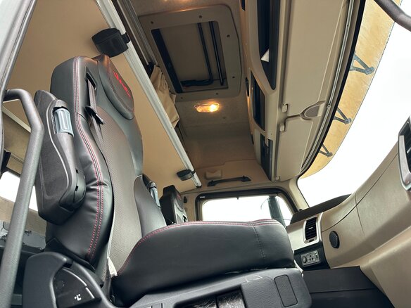 2023 JAC K7, белый, 4978000 рублей - вид 12