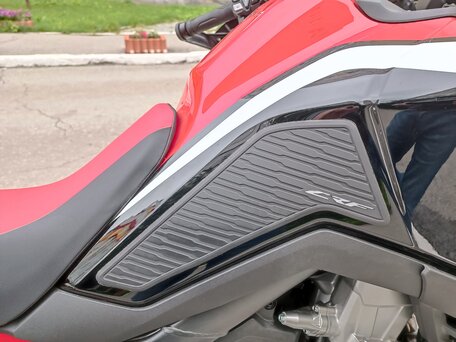 2020 Honda CRF 1100L Africa Twin, красный, 1400000 рублей, вид 4