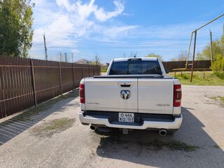 2021 Ram 1500 Quad Cab V, белый, 7500000 рублей, вид 5