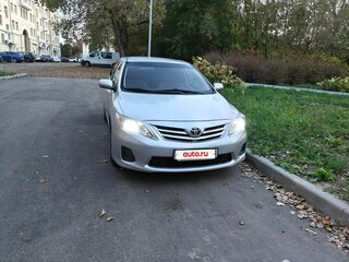 2011 Toyota Corolla X (E140, E150) Рестайлинг, серебристый, 815000 рублей, вид 1