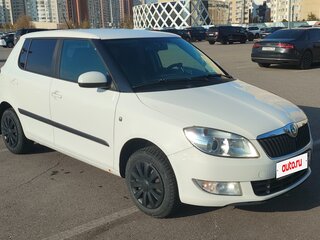 2011 Skoda Fabia II Рестайлинг, белый, 420000 рублей, вид 3