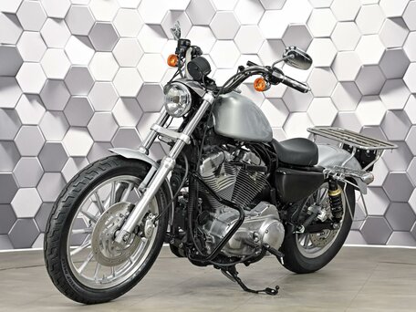 2009 Harley-Davidson Sportster 883, серебристый, 675000 рублей, вид 2