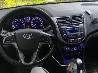 2016 Hyundai Solaris I Рестайлинг, чёрный, 950000 рублей, вид 4
