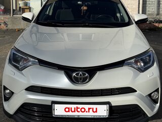 2016 Toyota RAV4 IV (XA40) Рестайлинг, белый, 2400000 рублей, вид 3
