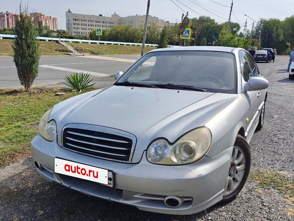 2005 Hyundai Sonata ТагАЗ IV (EF) Рестайлинг, серебристый, 350000 рублей - вид 1