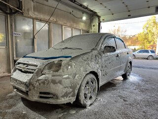 2010 Chevrolet Aveo I Рестайлинг, серебристый, 180000 рублей, вид 4