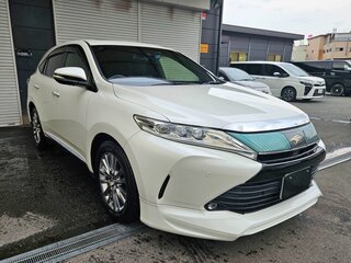 2017 Toyota Harrier III (XU60) Рестайлинг, белый, 1900000 рублей, вид 5