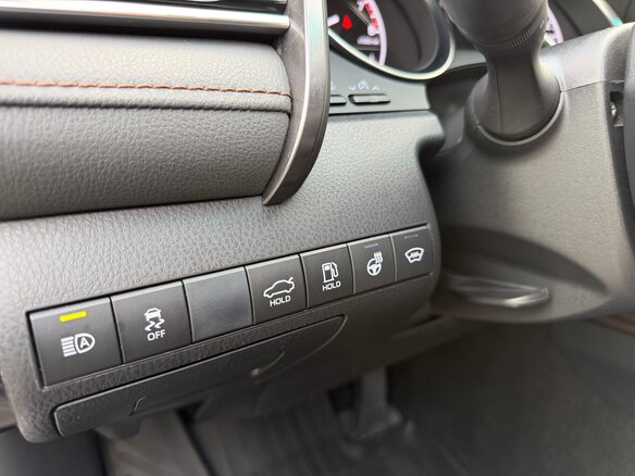 2019 Toyota Camry VIII (XV70), чёрный, 2650000 рублей - вид 15