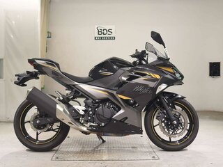 2021 Kawasaki Ninja 400, чёрный, 677000 рублей, вид 2