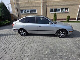 2002 Hyundai Elantra III (XD), серебристый, 240000 рублей, вид 4