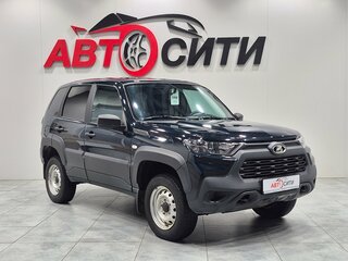 2024 Lada (ВАЗ) Niva Travel I, чёрный, 1065000 рублей, вид 1