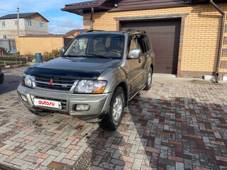 2001 Mitsubishi Montero III, серебристый, 900000 рублей, вид 1