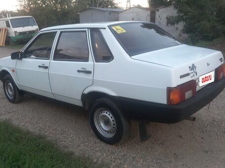 1999 Lada (ВАЗ) 21099, белый, 125000 рублей, вид 5