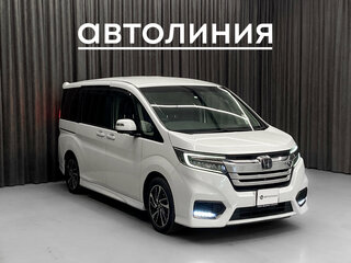 2020 Honda Stepwgn Spada V Рестайлинг, белый, 2340000 рублей, вид 2