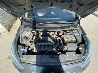 2011 Hyundai Solaris I, серый, 700000 рублей, вид 4
