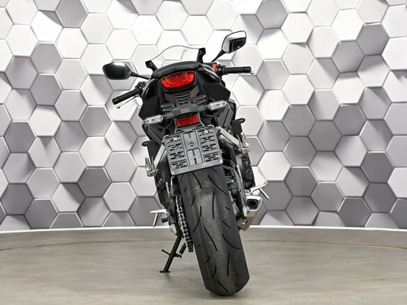 2023 Honda CBR 650R, чёрный, 1029000 рублей - вид 5