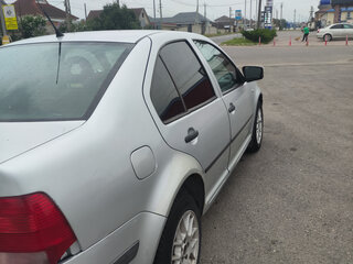 2001 Volkswagen Bora I, серебристый, 260000 рублей, вид 2