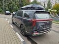 2025 Kia Carnival IV Рестайлинг, чёрный, 5900000 рублей - вид 2