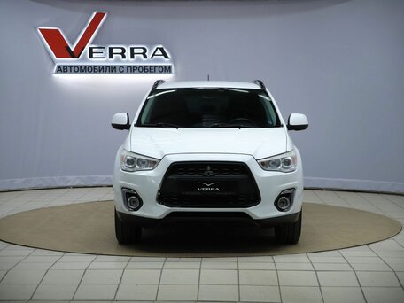 2014 Mitsubishi ASX I Рестайлинг, белый, 950000 рублей, вид 2