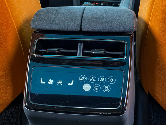 2023 Zeekr 001 100 kWh I, оранжевый, 5400000 рублей - вид 18