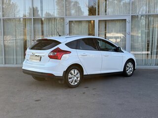 2014 Ford Focus III, белый, 800000 рублей, вид 5