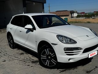 2013 Porsche Cayenne Diesel II (958), белый, 2500000 рублей, вид 1
