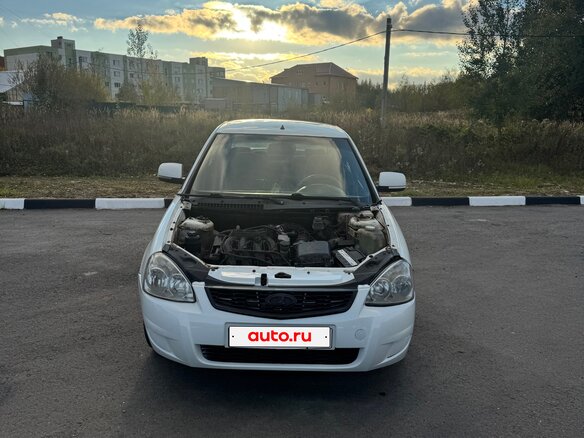 2013 Lada (ВАЗ) Priora I Рестайлинг, белый - вид 1