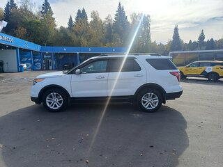 2015 Ford Explorer V, белый, 1850000 рублей, вид 4
