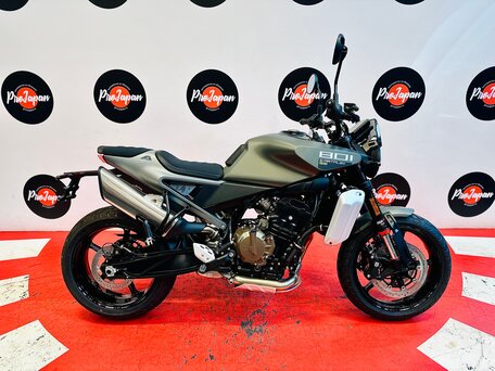 2026 Husqvarna Svartpilen 801, серый, 1350000 рублей, вид 1