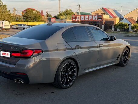 2020 BMW 5 серии 520d xDrive VII (G30/G31/G38) Рестайлинг, серый, 4150000 рублей, вид 5
