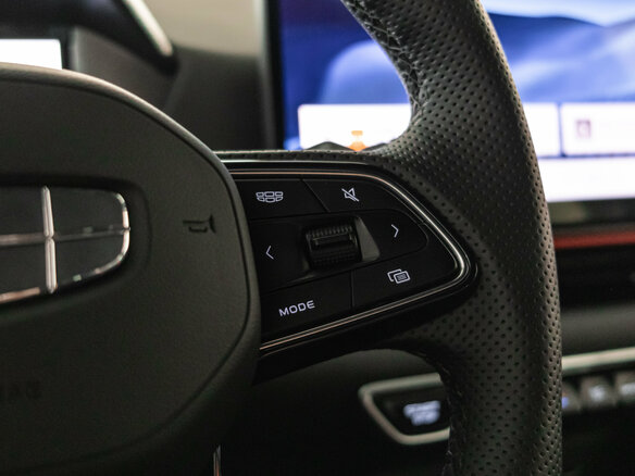 2026 Geely Coolray I Рестайлинг 2, пурпурный, 2964900 рублей - вид 20