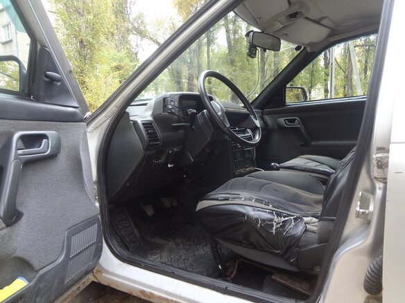 2004 Lada (ВАЗ) 2111, серебристый, 150000 рублей - вид 11