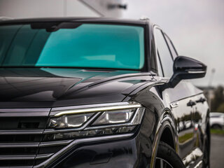 2019 Volkswagen Touareg III, чёрный, 3999898 рублей, вид 2