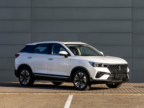 2023 FAW Bestune T77 I, белый, 1655000 рублей - вид 2