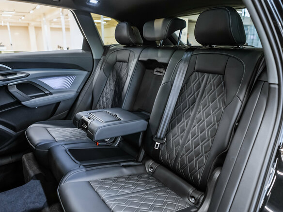 2026 Audi Q5 L III (GU), чёрный, 6375000 рублей - вид 17