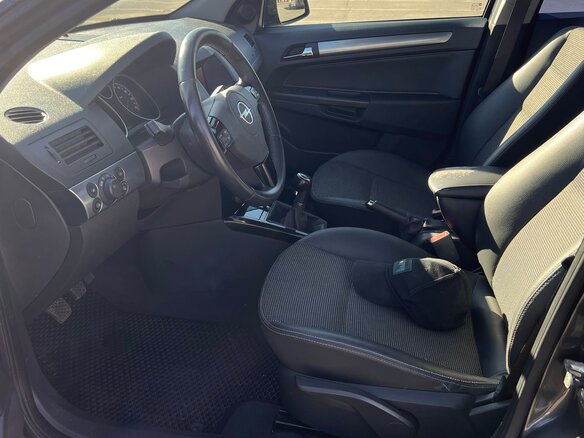 2011 Opel Astra H Рестайлинг, серый, 700000 рублей - вид 7