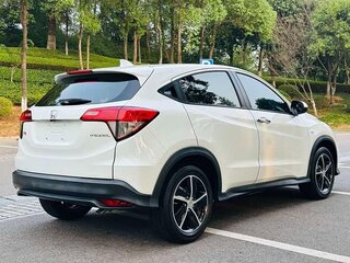 2022 Honda Vezel I Рестайлинг, белый, 1610000 рублей, вид 5
